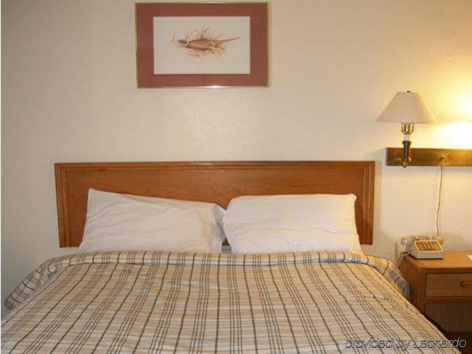 Red Carpet Inn & Suites New Cumberland Kültér fotó