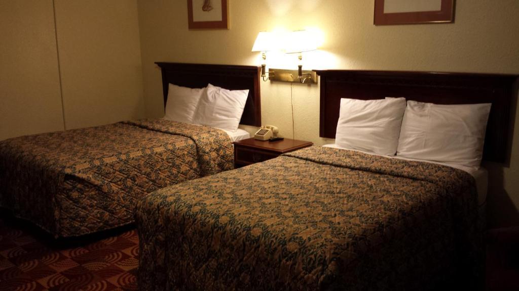 Red Carpet Inn & Suites New Cumberland Szoba fotó